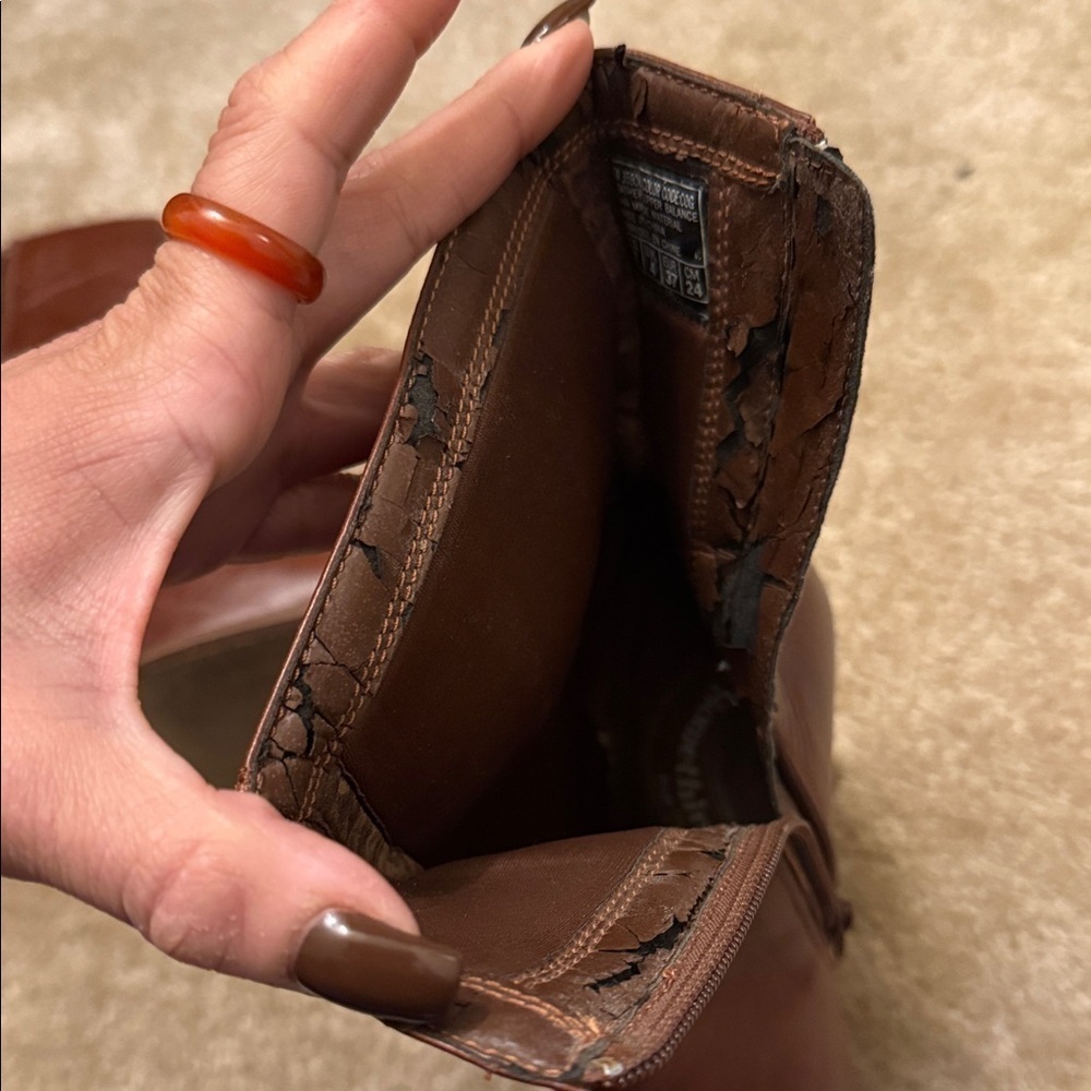 Sketchers boots - Elegant Chestnut Heeled Boots - size 7 - Picture 5 of 8